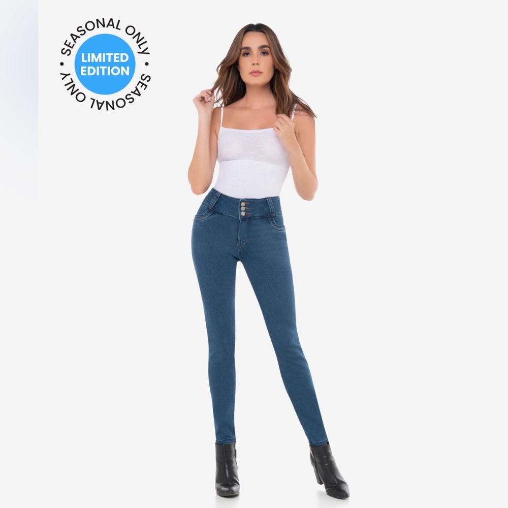 2128 - Push Up Jean by CYSM